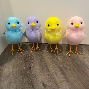 Super Cute Flocked Chicks- Set of 4- NWT